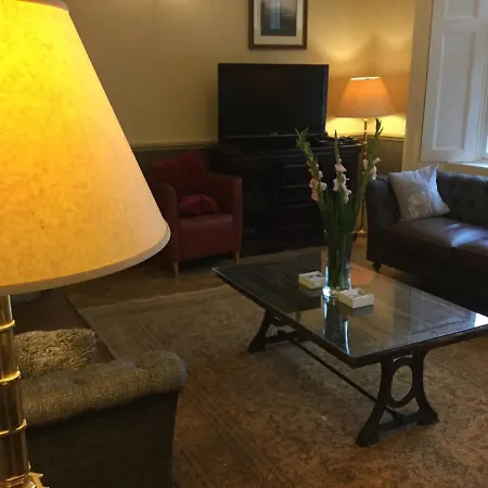 بيت للعطل The Lodge, Wansfell Holme, Windermere آمبيلسايد
